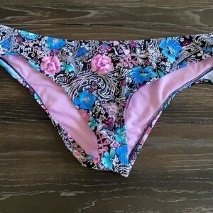 Like New Dark Floral hipster Bikini Bottom L